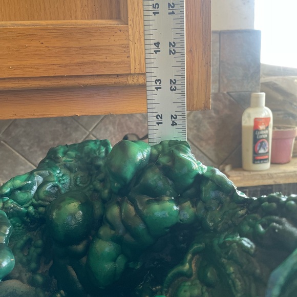 malachite,mineral crystal looks like has a vase like shape to it!One time offer - Picture 10 of 13